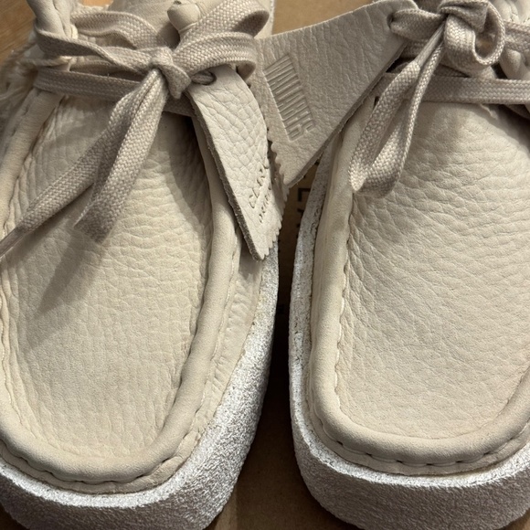 RARE - NWT Clarks Wallabee Cup White Nubuck WOMEN'S US 9 - SOLD OUT Chunky Crepe - Picture 10 of 16